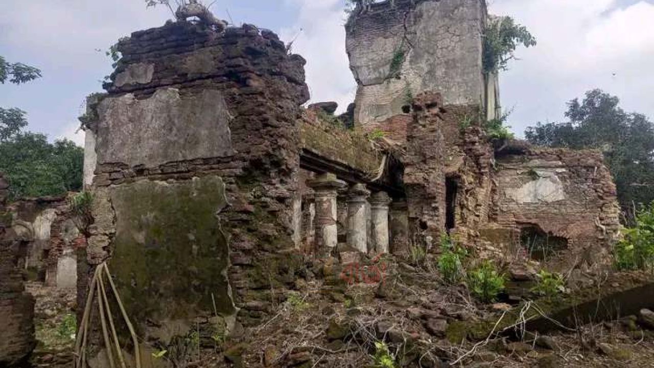 জগদল রাজবাড়ী এখন ধ্বংস স্তুপেই ইতিহাস 