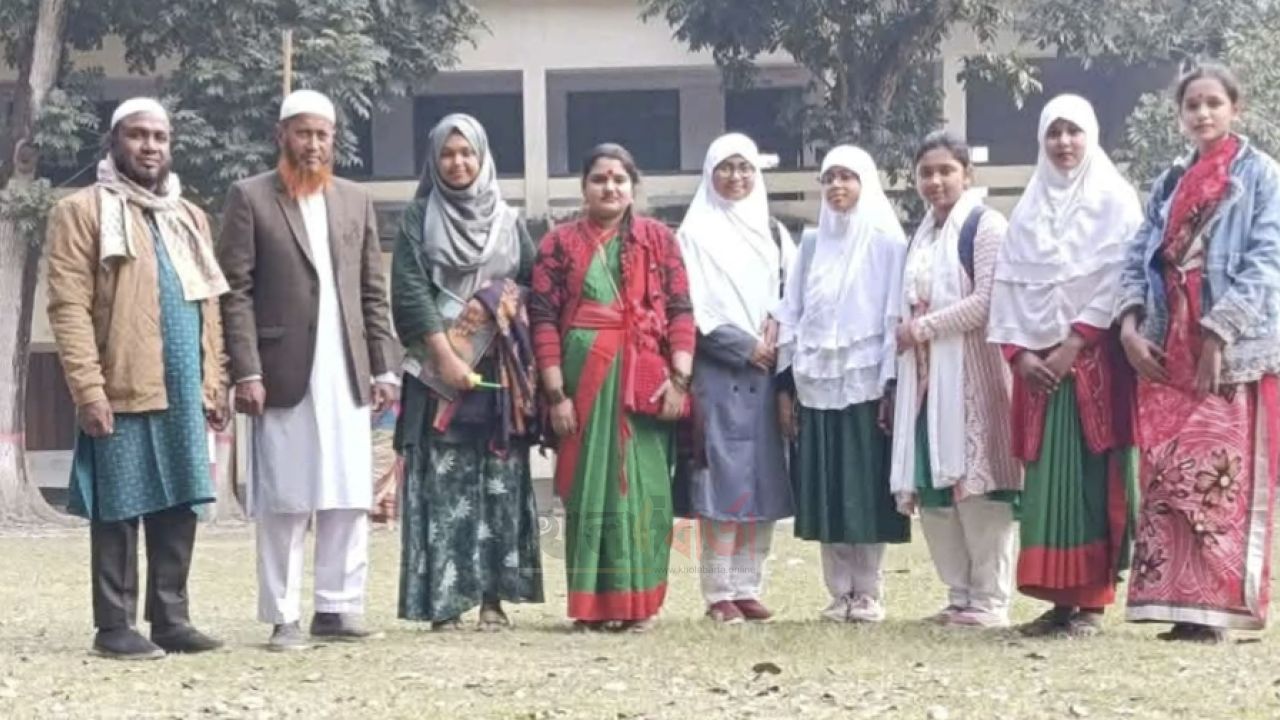 রায়গঞ্জে জাতীয় শিক্ষা সপ্তাহ উদযাপিত : ধানঘরা উচ্চ বিদ্যালয়ের শিক্ষার্থীদের সাফল্য