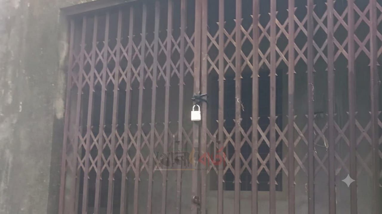নির্মাণাধীন শান্তিগঞ্জ প্রেসক্লাব ভবন দখলচেষ্টার অভিযোগ, প্রতিবাদে অপর পক্ষের তালা