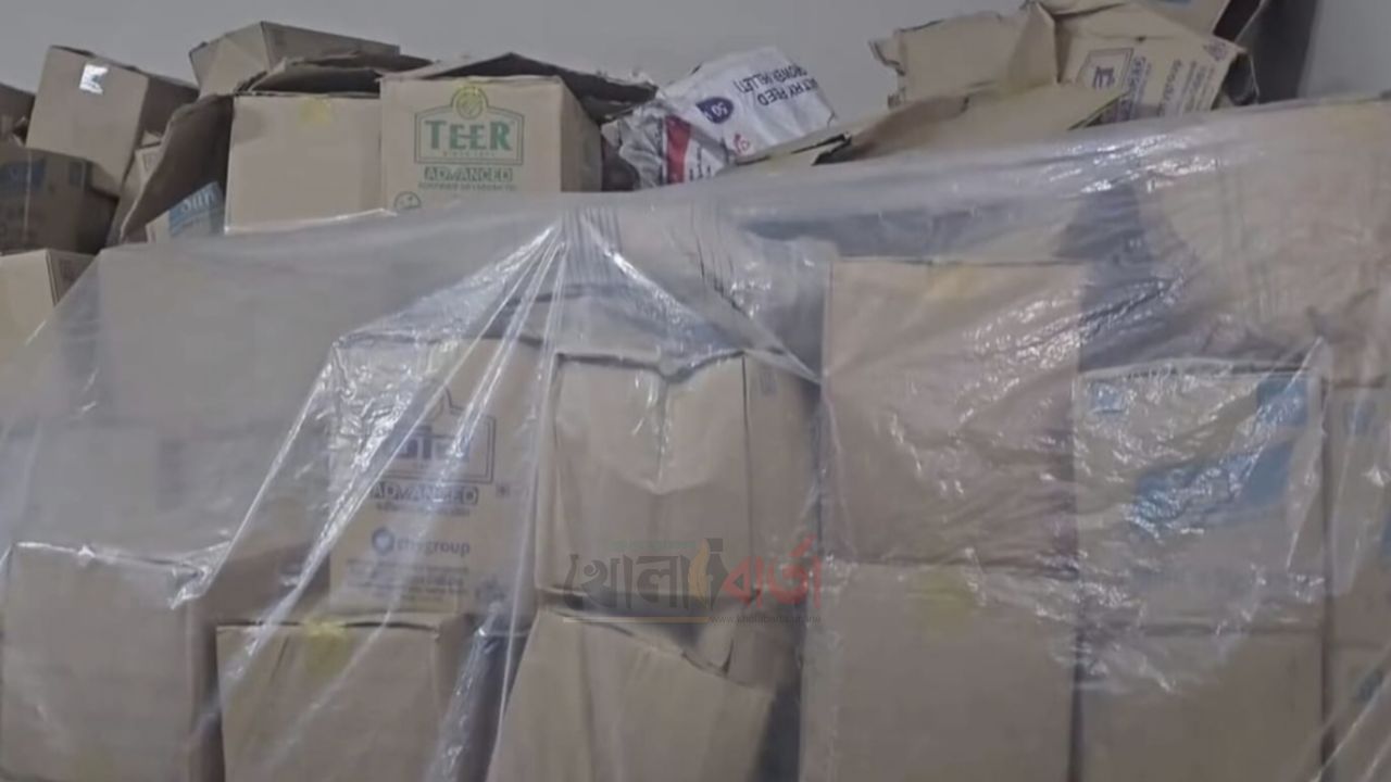 চোরাইকৃত ১৭ লাখ টাকার তীর সয়াবিন তেল উদ্ধার, দুইজন গ্রেপ্তার